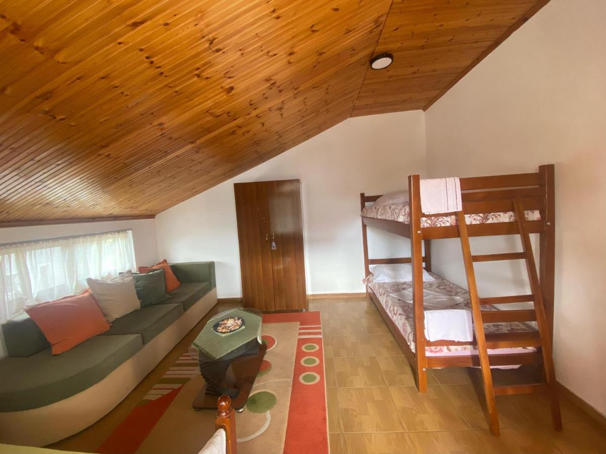 Happy Corner Guest House Shkodër Eksteriør bilde