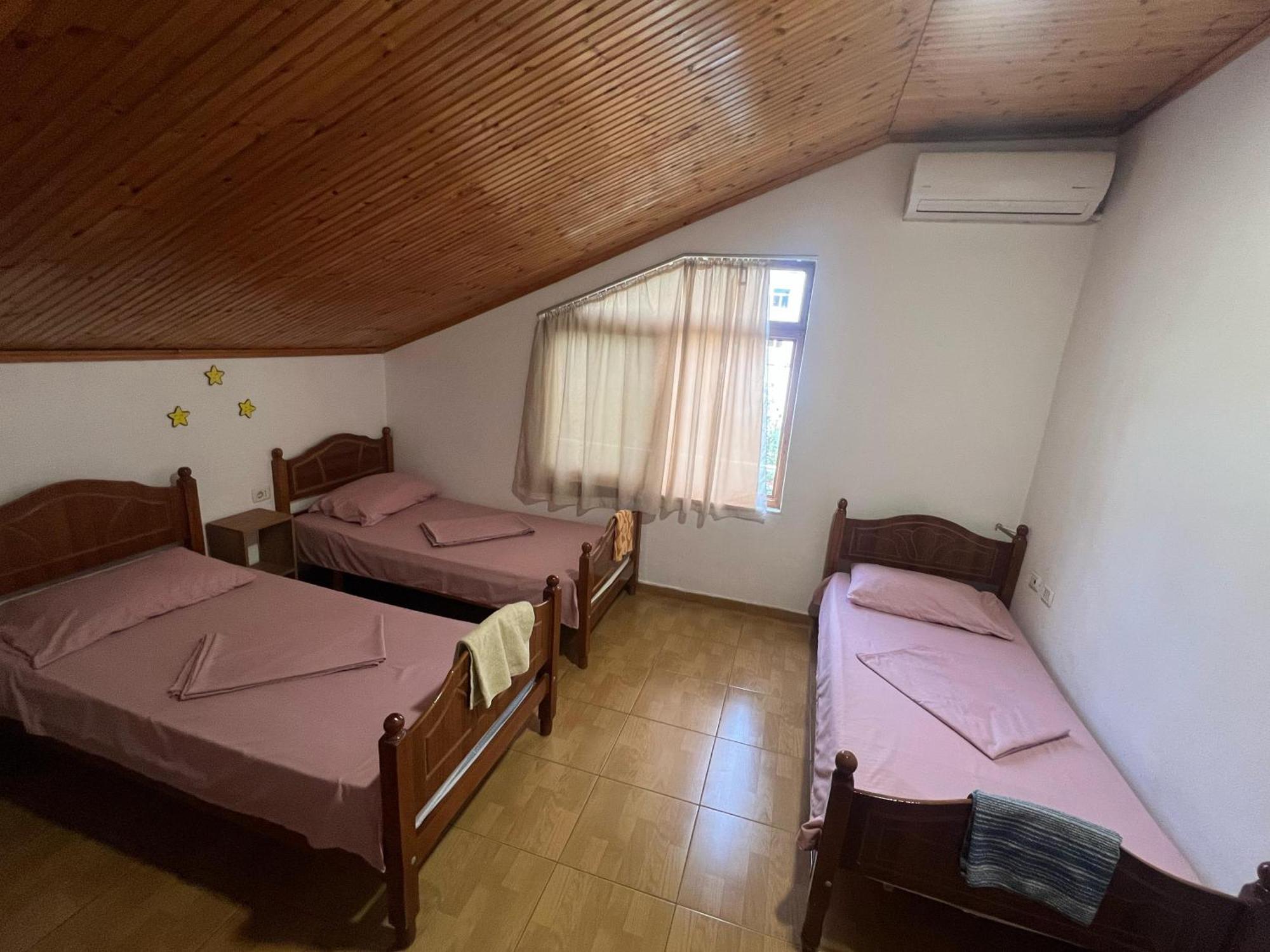 Happy Corner Guest House Shkodër Eksteriør bilde