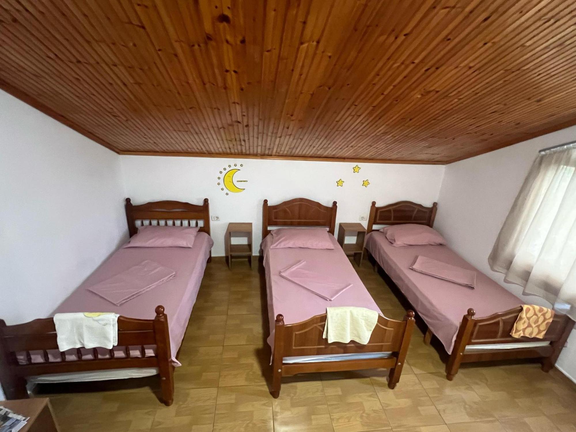 Happy Corner Guest House Shkodër Eksteriør bilde