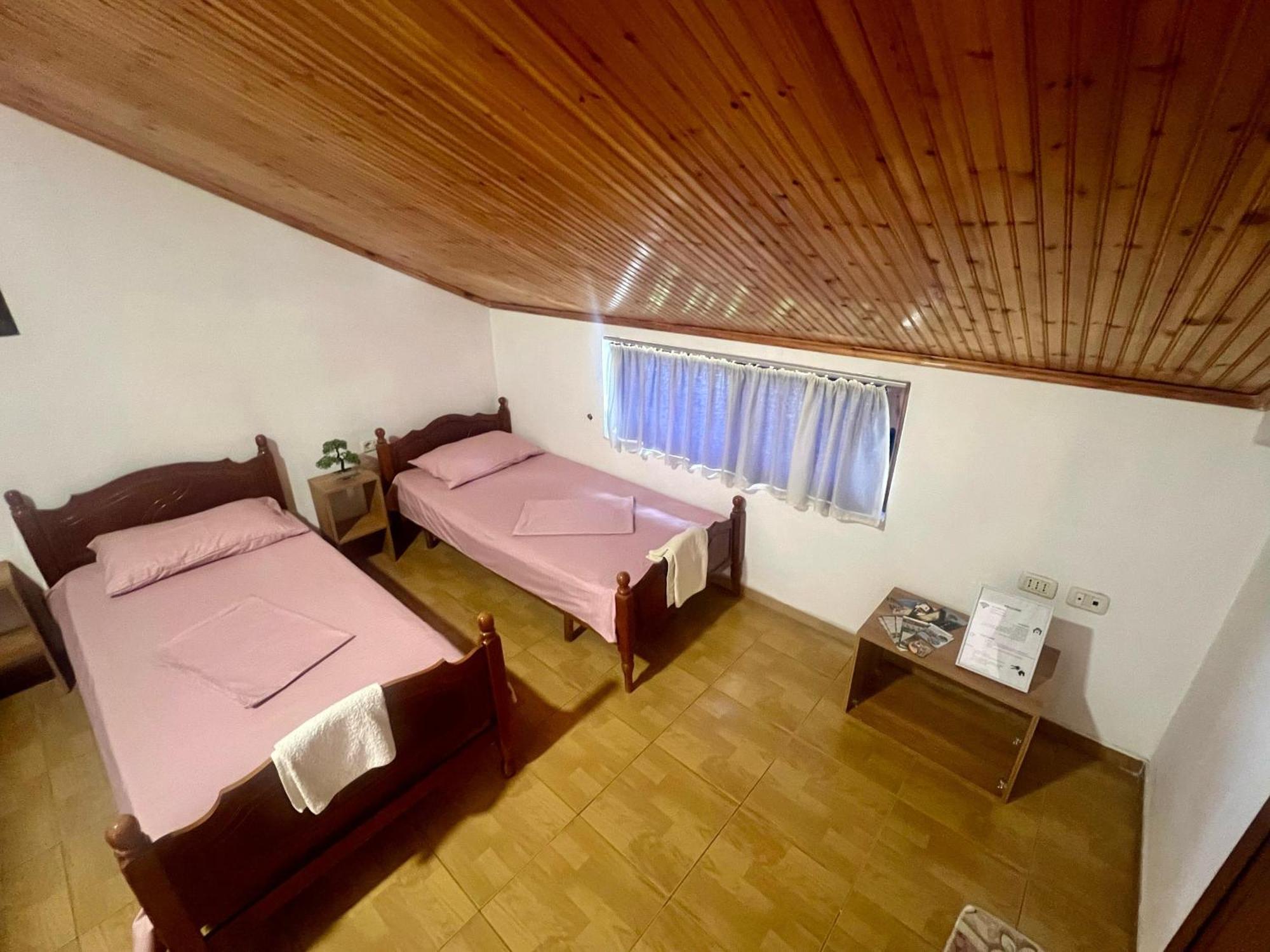 Happy Corner Guest House Shkodër Eksteriør bilde