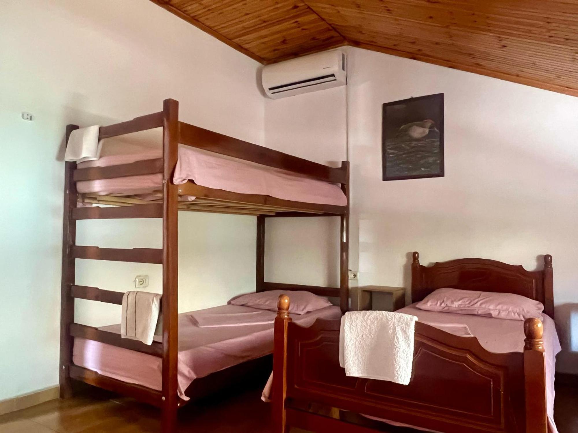 Happy Corner Guest House Shkodër Eksteriør bilde